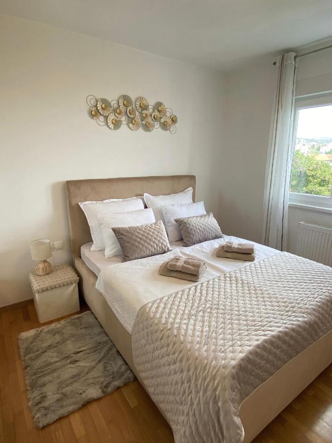 Portview Apartment Rijeka Extérieur photo